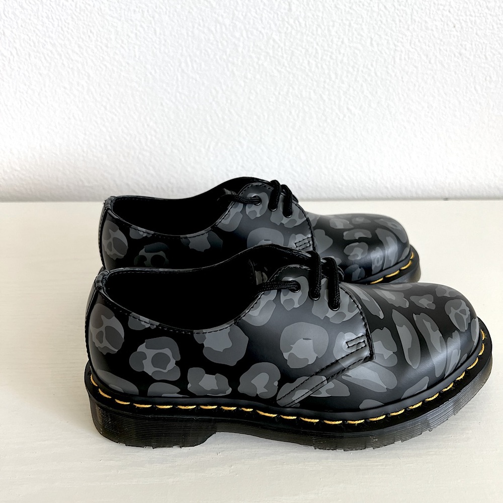 Dr. Martens 1461 Distorted Leopard Print Oxford Shoes Women’s Size 5
